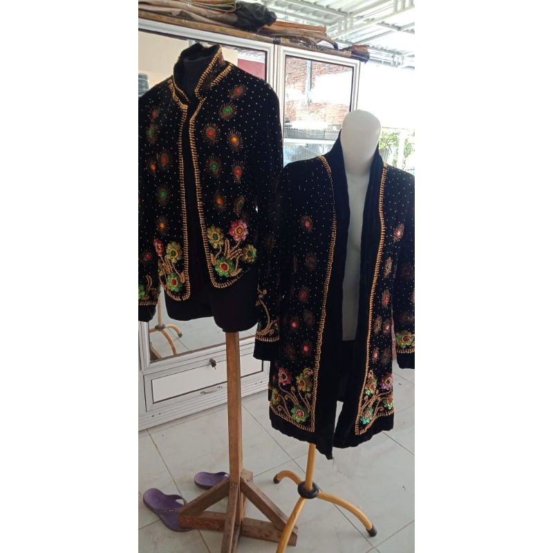 ( BORONGAN )preloved baju manten/baju manten bludru/preloved bludru/baju pengantin prelovedbaju peng