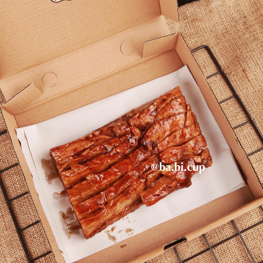 

Babi Panggang Khas Benteng - Babi Asin Siobak - Ukuran Box Couple 1/2 Kg
