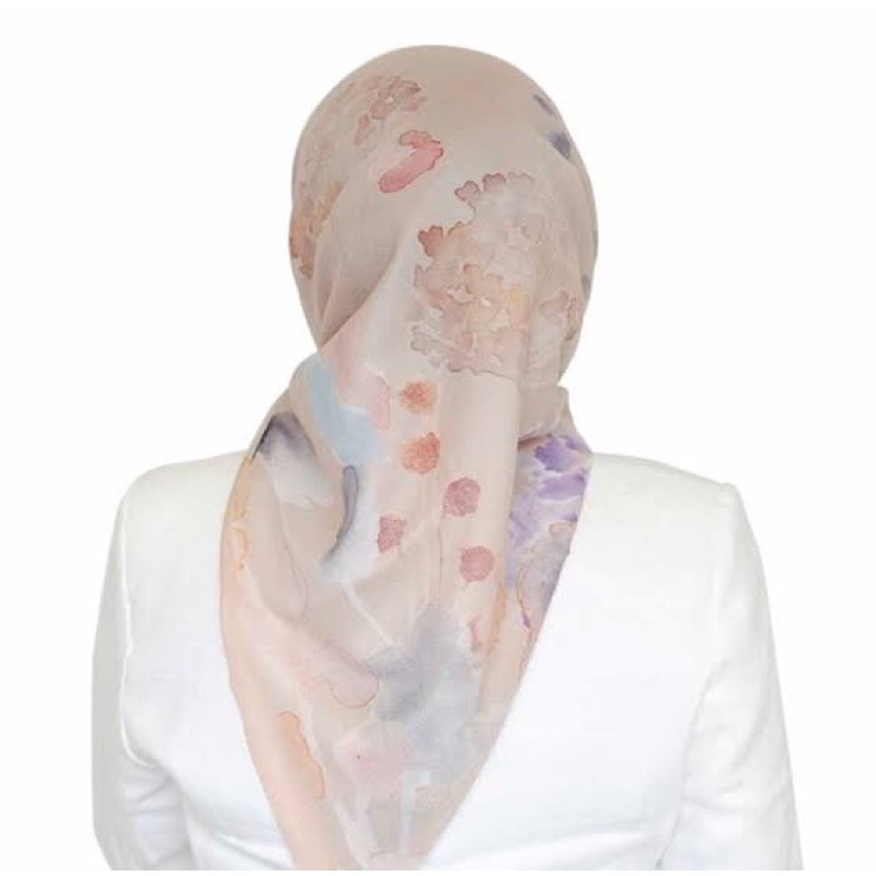 Buttonscarves Asoka peach Preloved with box