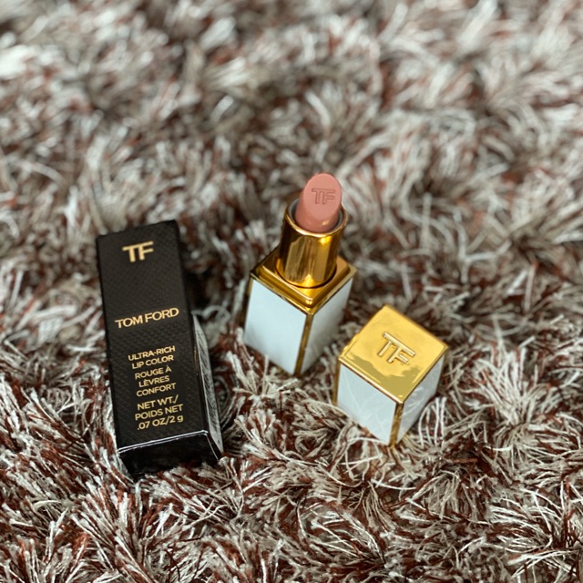 Tom Ford lipstick shade JOAN