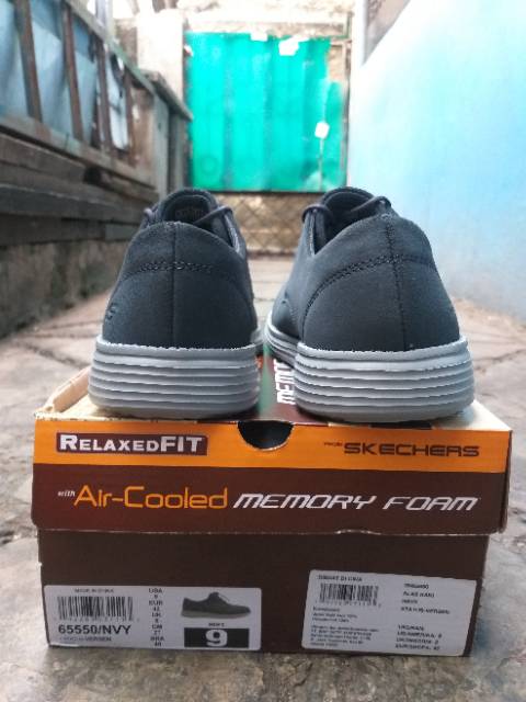 skechers mens relaxed fit air cooled memory foam