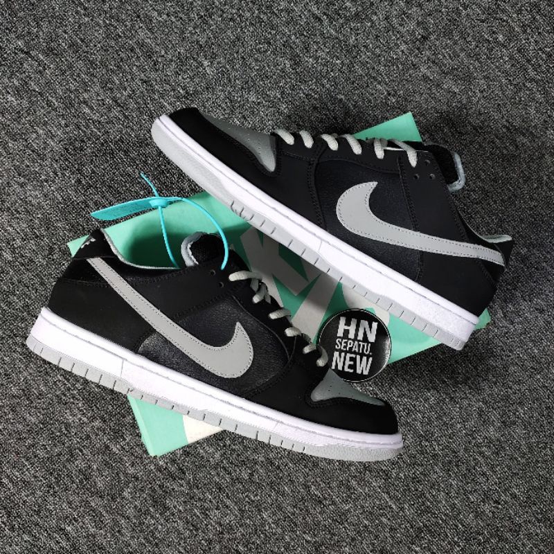nike sb dunk gray
