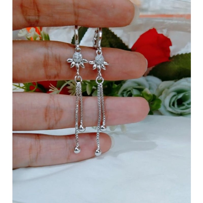 anting wanita dewasa cantik warna silver
