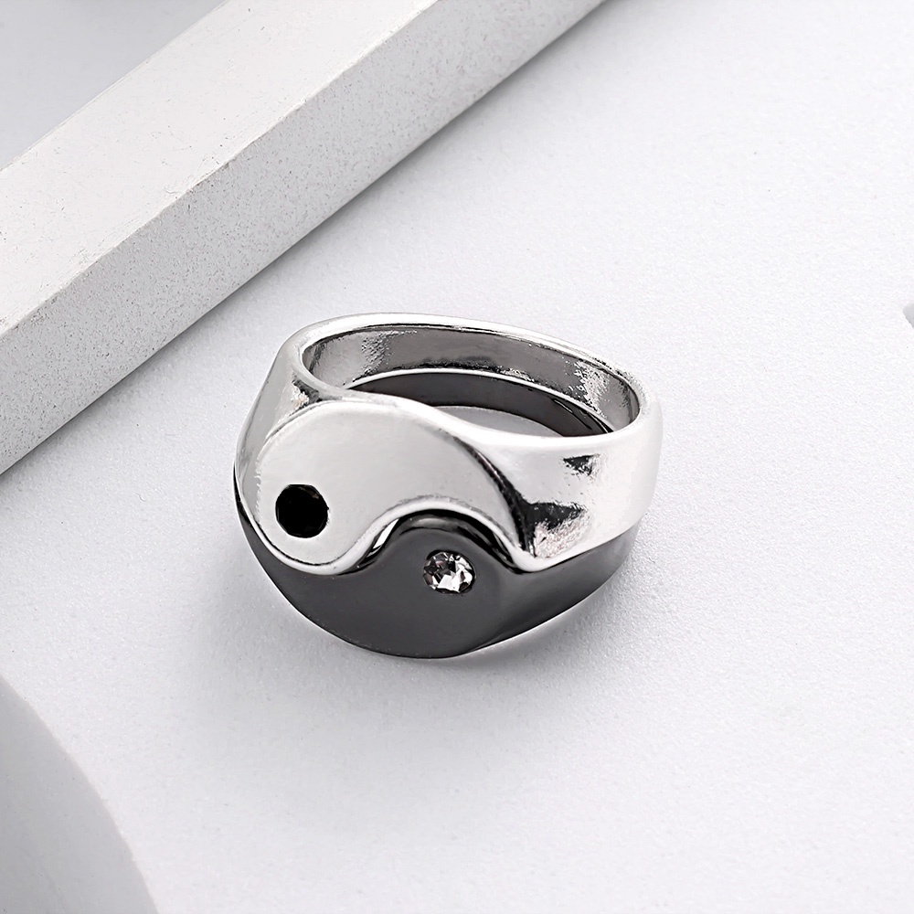 1 Pc Cincin Jari Model Terbuka Dapat Disesuaikan Warna Hitam Dan Putih Untuk Pasangan