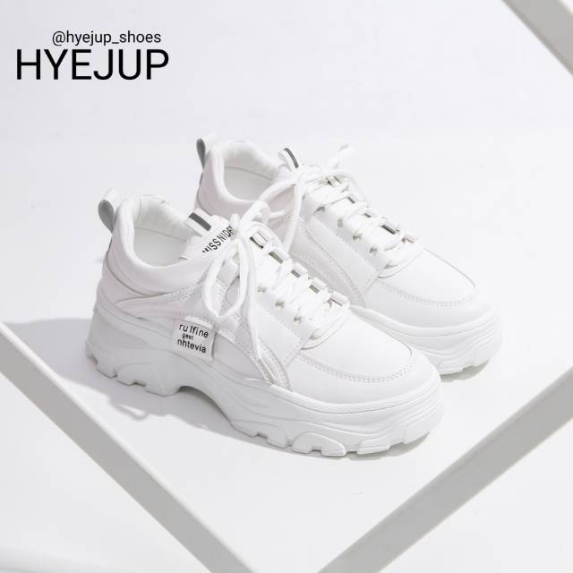 HYEJUP SEPATU CASUAL WANITA - IZZY WARNA PUTIH