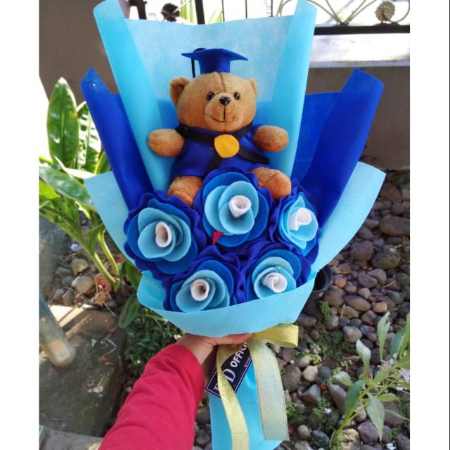 Buket boneka wisuda / buket boneka / buket bunga flanel / Kado / sovenir