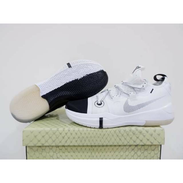 Sepatu Basket Kobe AD Exodus Black Toe