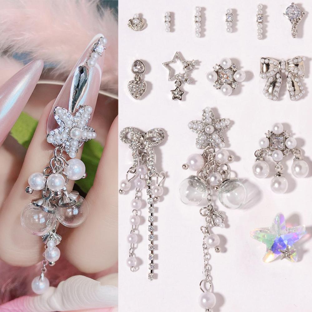 Mxbeauty Kuku Berlian Imitasi 3D Logam Mengkilap Mutiara Cinta Liontin Rantai Kristal Busur Nail Art Dekorasi