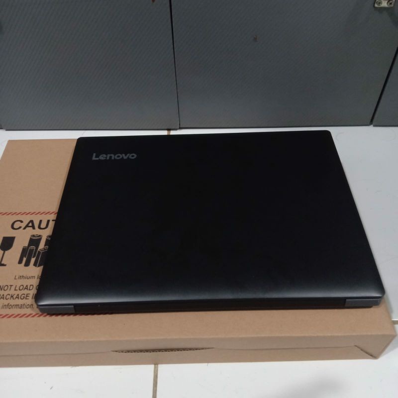 Laptop Lenovo ideapad 330, Amd E2-9000 Gen 7Th Ram 4 Gb / 500Gb vg Amd Radeon R2 Graphic, Windows 10  Seri Baru, Lengkap, Silver Dop