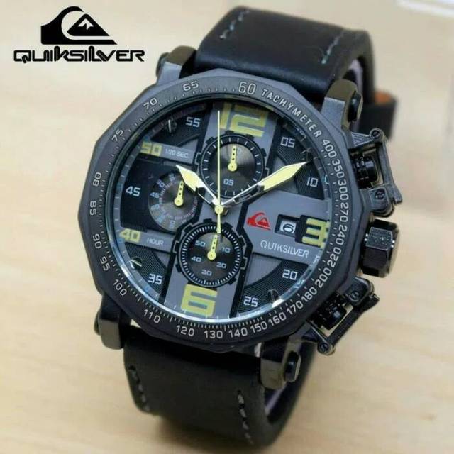 Jam tangan pria Quicksilver Chrono