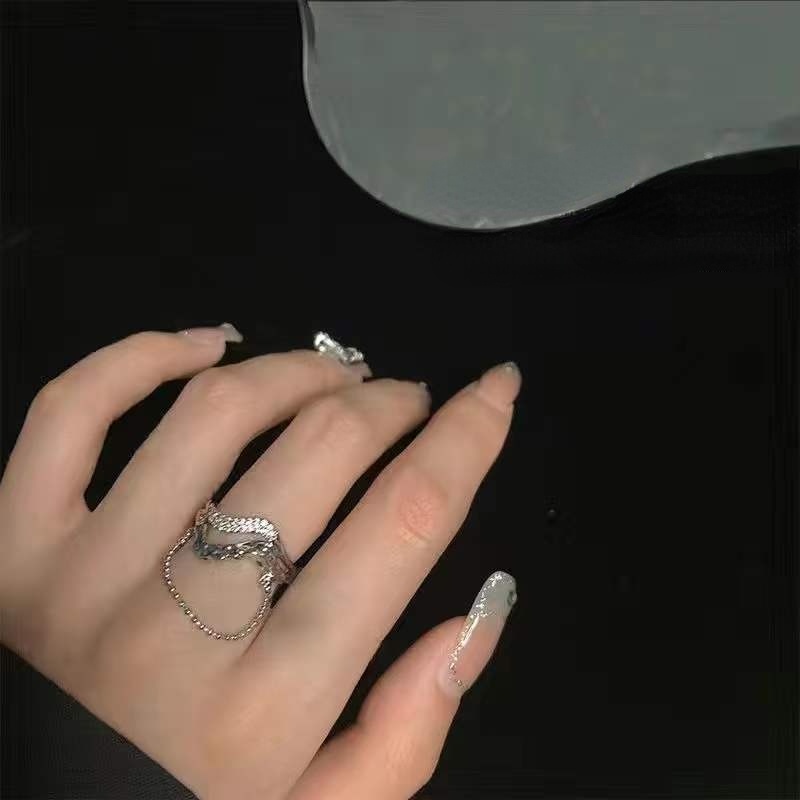 Cincin Zircon Berlian Imitasi Bahan Alloy Warna Silver Untuk Wanita