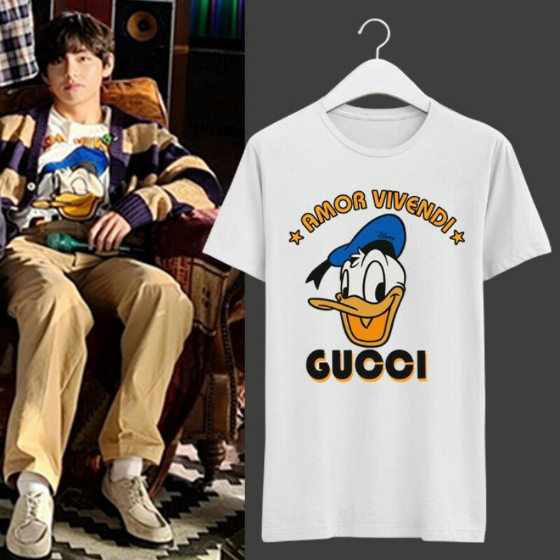 PO T-shirt donal duck dan cardigan Kim Taehyung BTS