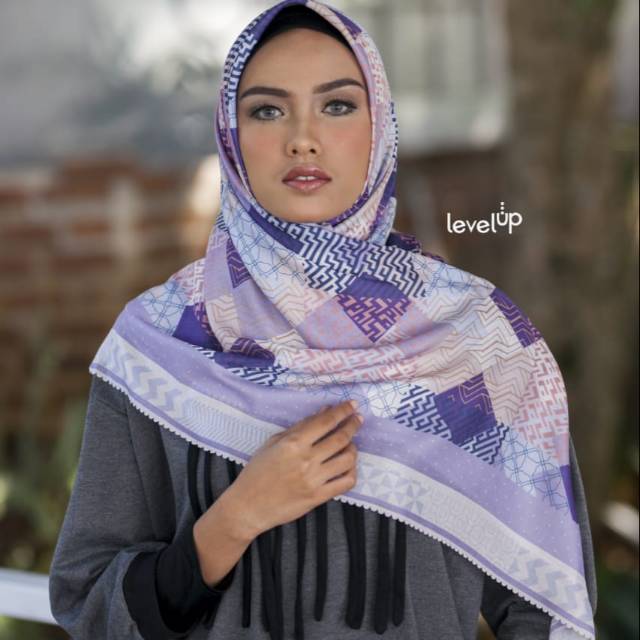 Hijab Segi Empat | Diamond 18 | Levelup | Levelscarves