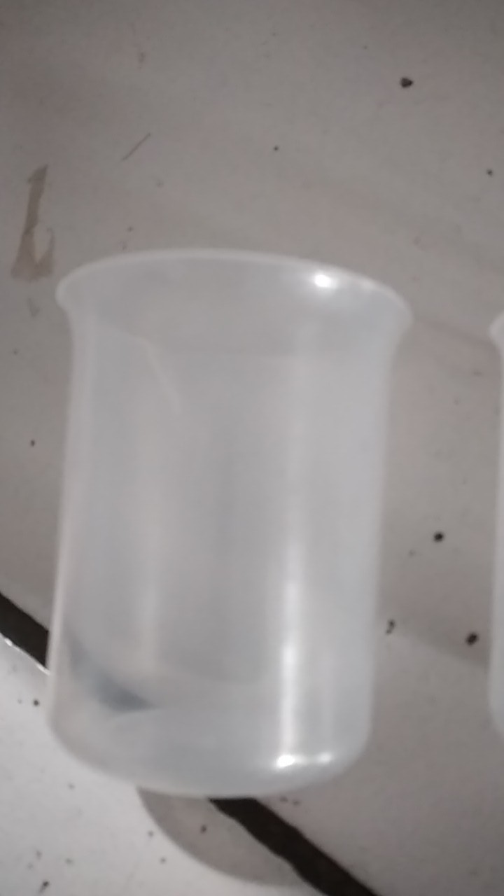 Gelas Ukur Takar Laboratorium Dapur 100ml Plastik  1pcs