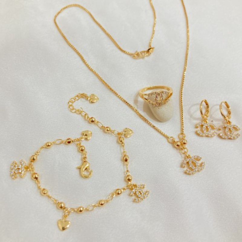 Perhiasan Perempuan Lapis Emas EMBOSS Branded Asesoris Wanita Dewasa Fashion Kalung Gelang Cincin