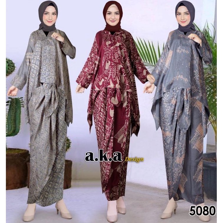 Set batik aka busui