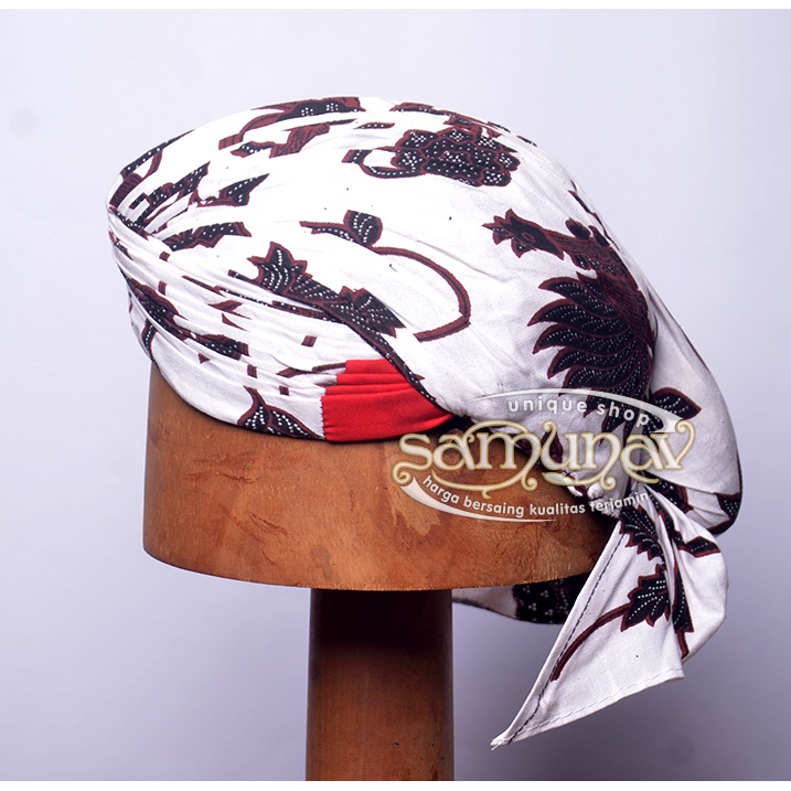 Blangkon Jogja Senopaten Wahyu Tumurun Putih Sidangan Merah