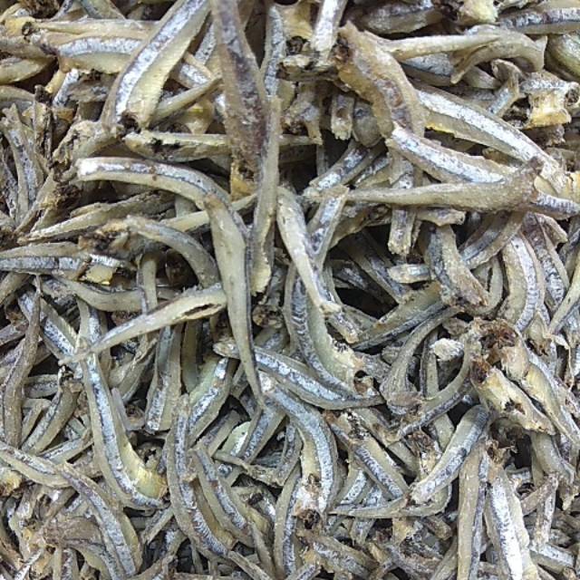 

Ikan teri jengki bulat Medan ,berat 250 gram