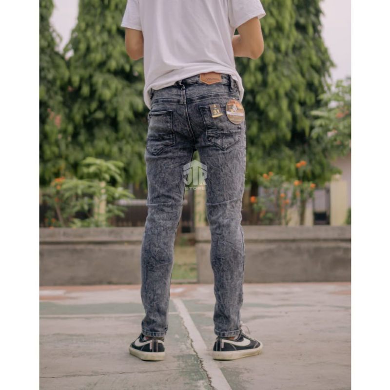 Celana Jeans Panjang Sobek Lutut Snow Pria Premium Quality Celana Jeans pria / Celana Terbaru Sobek Lutut