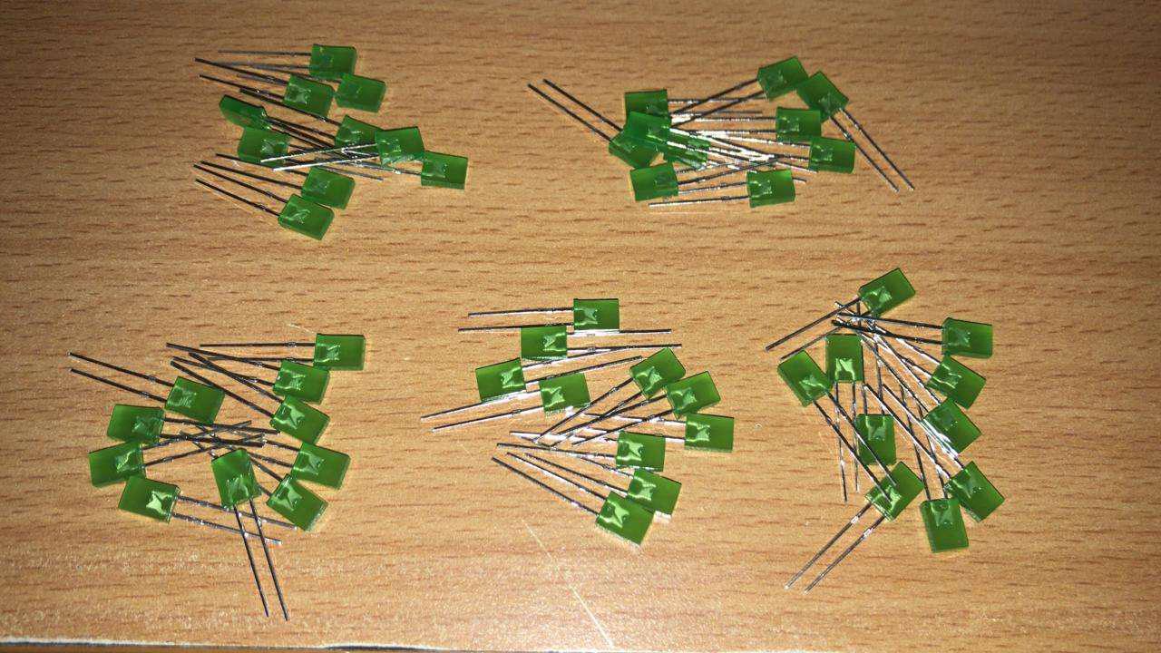 100pcs 2mm*5mm*7mm Kotak Led Dioda  Warna  Red