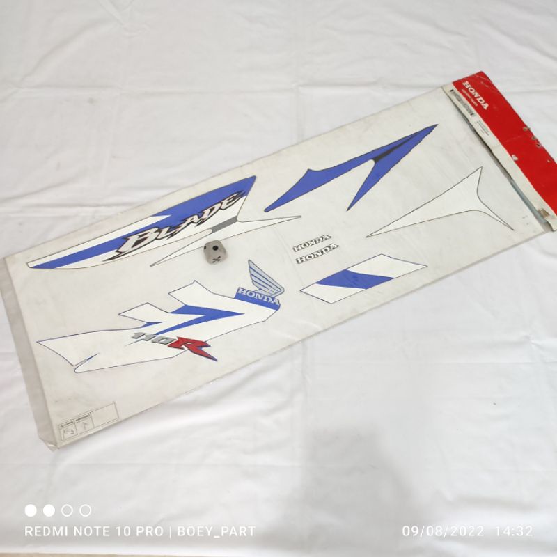Striping Sticker Stiker Honda Blade 110r 110 r putih biru ORIGINAL AHM