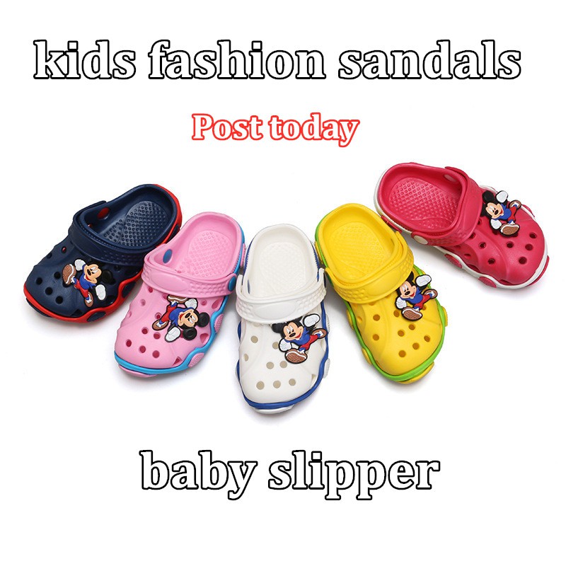 baby Sepatu Sandal  anak anak  Motif Kartun Mickey Mouse 