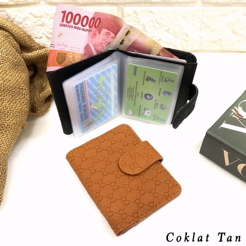 Dompet kartu klip kancing