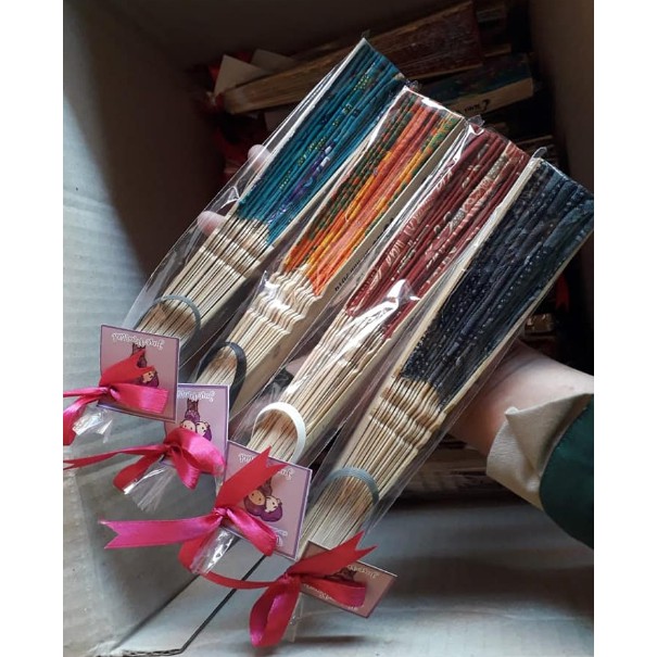 Souvenir Kipas Batik Ukuran Sedang