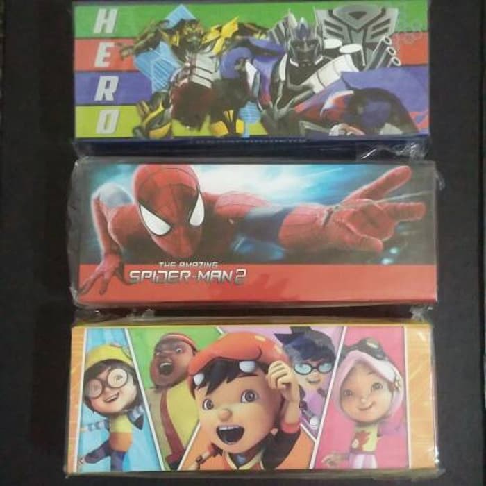 

Kotak pensil karton magnet motif karakter C