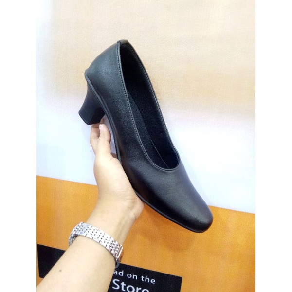 Sepatu  Fantofel Wanita Dr Kevin