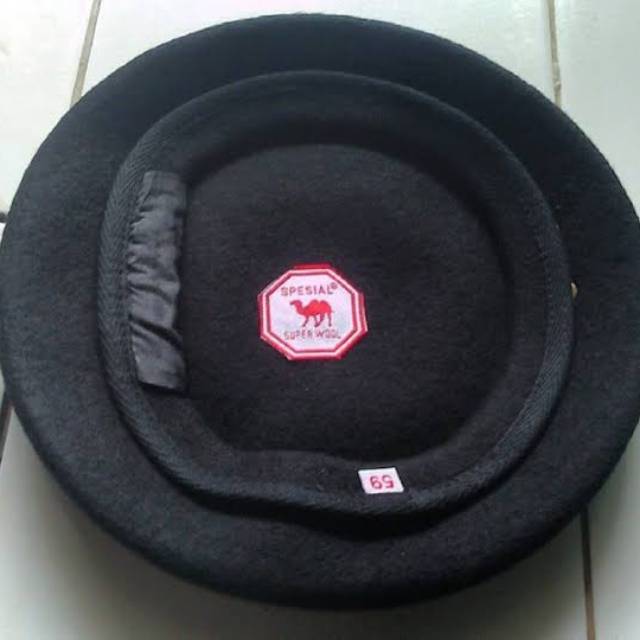 BARET CAMEL SABHARA POLRI