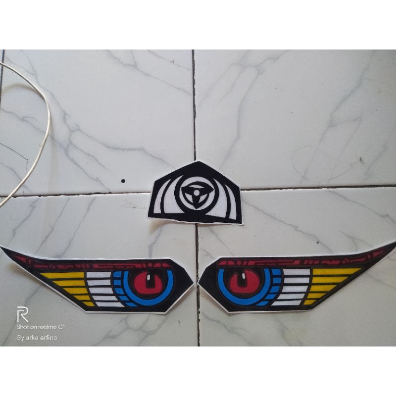 variasi lampu CBR 150R mata alis bonus stiker lampu rem belakang