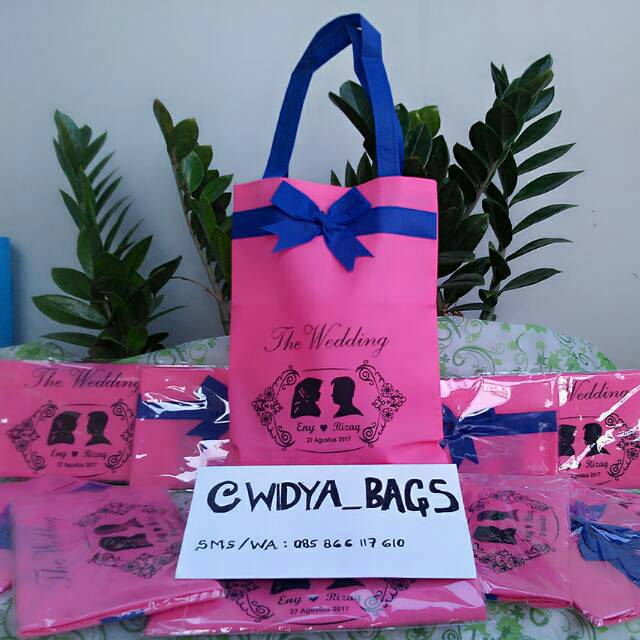 

Tas Souvenir Pernikahan Ukuran 23x30cm