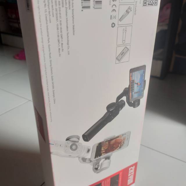 ZHIYUN SMOOTH 4