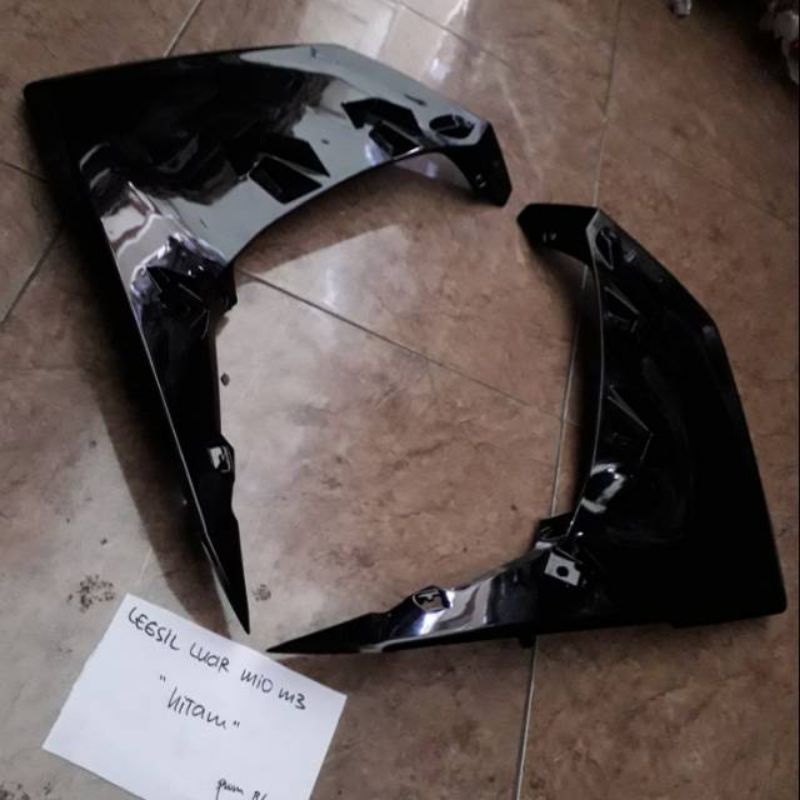 Sayap Mio M3 Cover Tebeng Sayap Legsil Luar Mio M3 Hitam