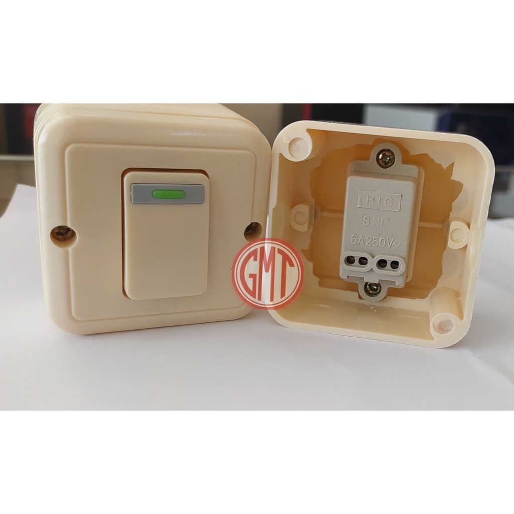 Saklar Single Warna Putih / Saklar Single