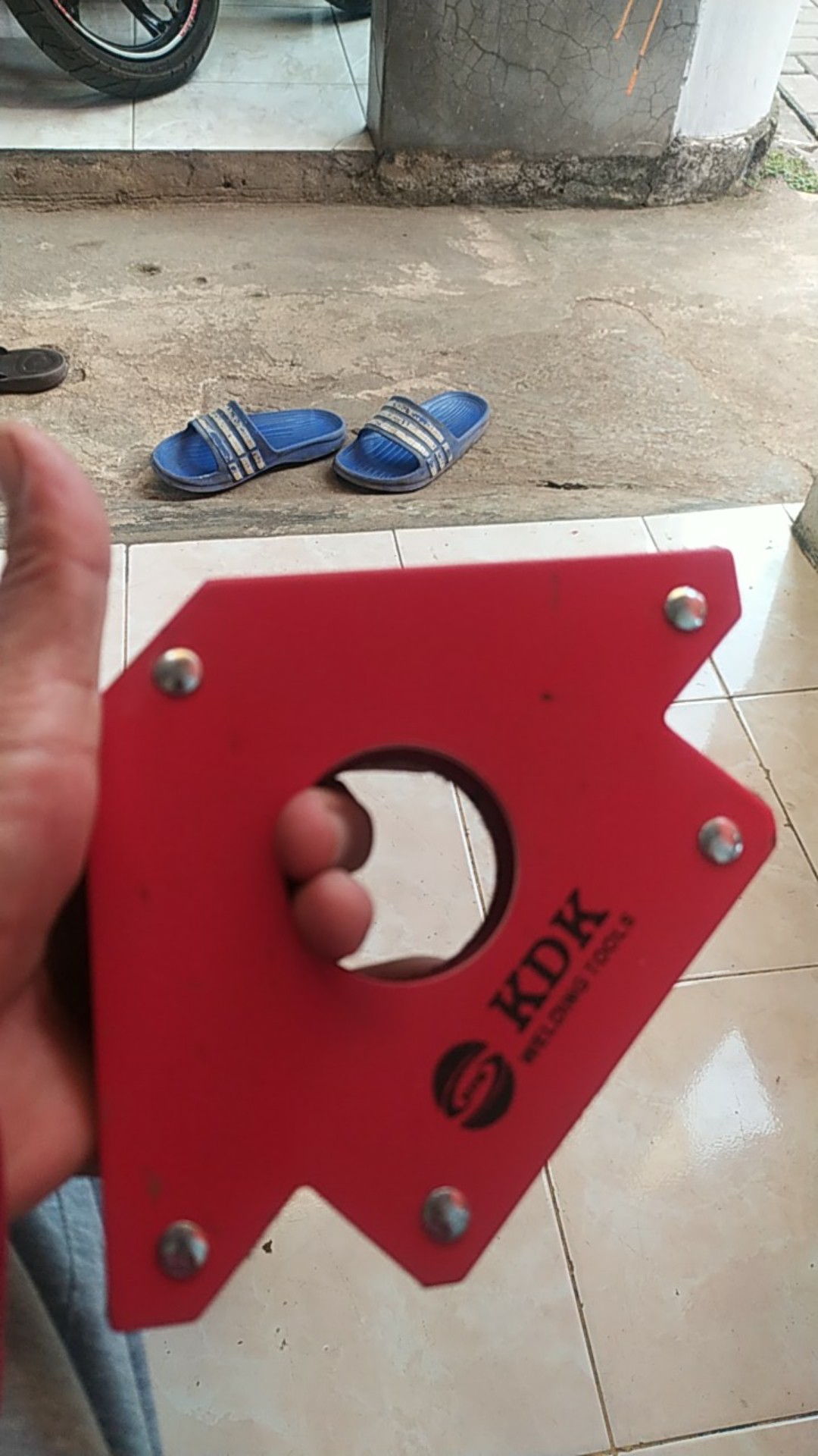 Siku Magnet Las 5 Inch 75lbs Kdk / Magnetic Welding Holder 5inch 75 Lbs Merk Kdk