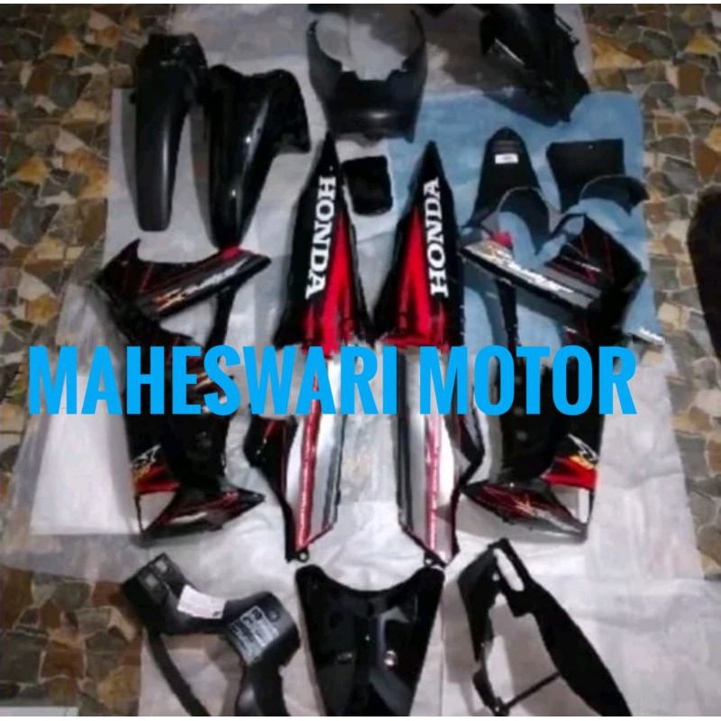 Full Set Cover Body Supra X 125 Lama Hitam plus Striping.