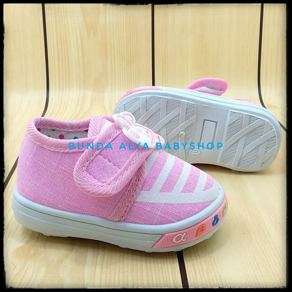 Sepatu Bayi Perempuan IMPORT Usia 6 - 12 Bulan PINK - Sepatu Anak Belajar Jalan Bunyi Ringan Dan Tidak Licin Size 16 - 20