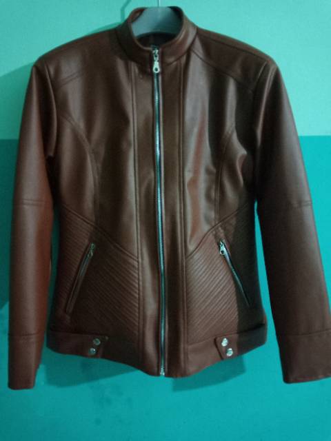 Jaket semi kulit