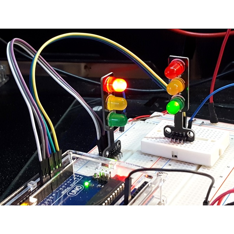 LED traffic lights emitting module