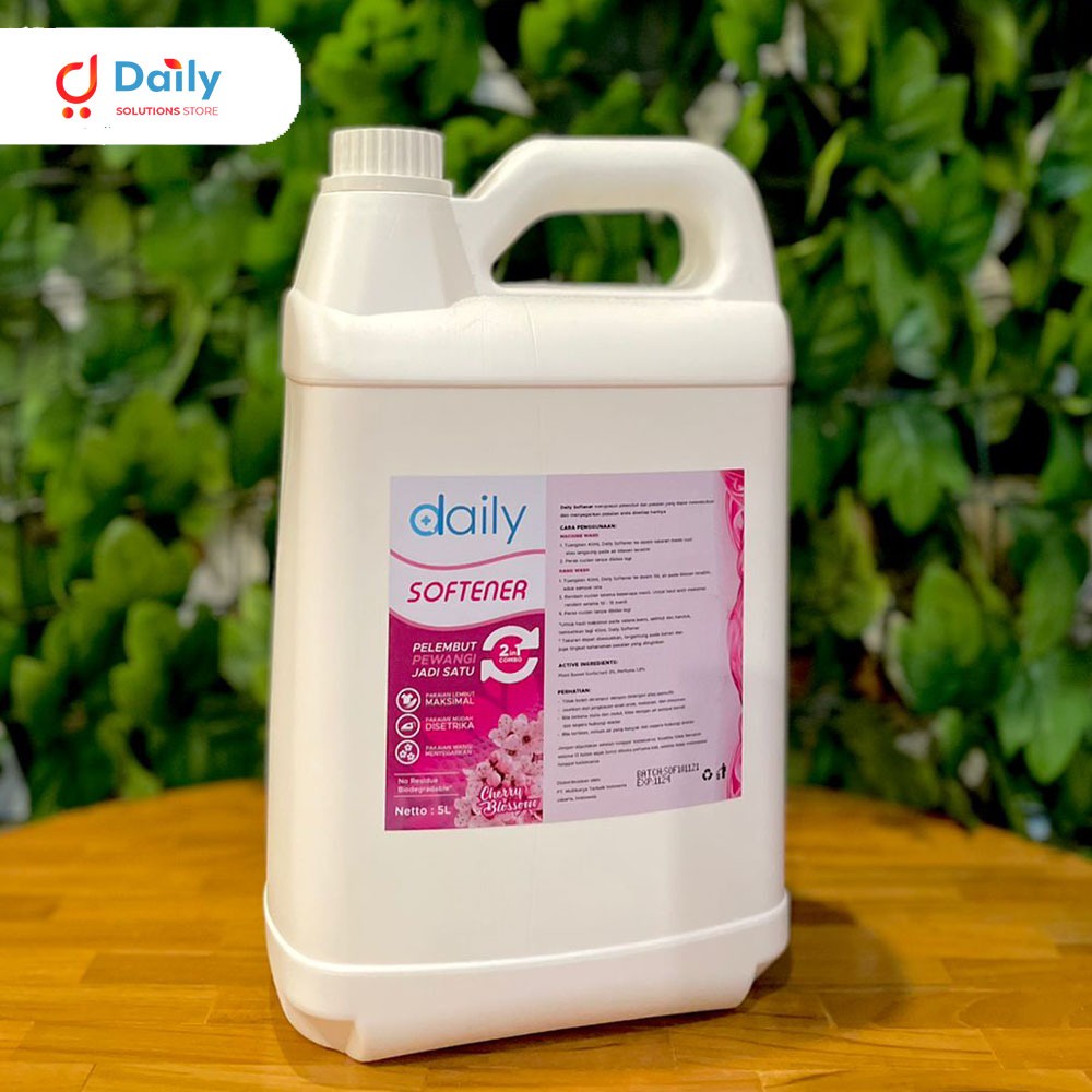 SOFTENER 2IN1 PEWANGI DAN PELEMBUT PAKAIAN 5 LITER DAILY SOFTENER