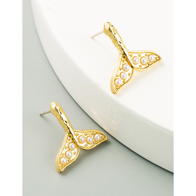 LRC Anting Tusuk Fashion Golden Mermaid Tail Alloy Inlaid Pearl Earrings P06244