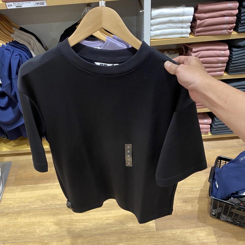 Jastip. Tshirt Uniqlo Oversize Airism (Man)