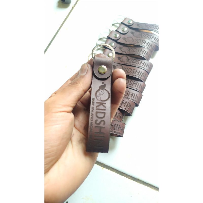 gantungan kunci kulit asli / gantungan kunci kulit custom