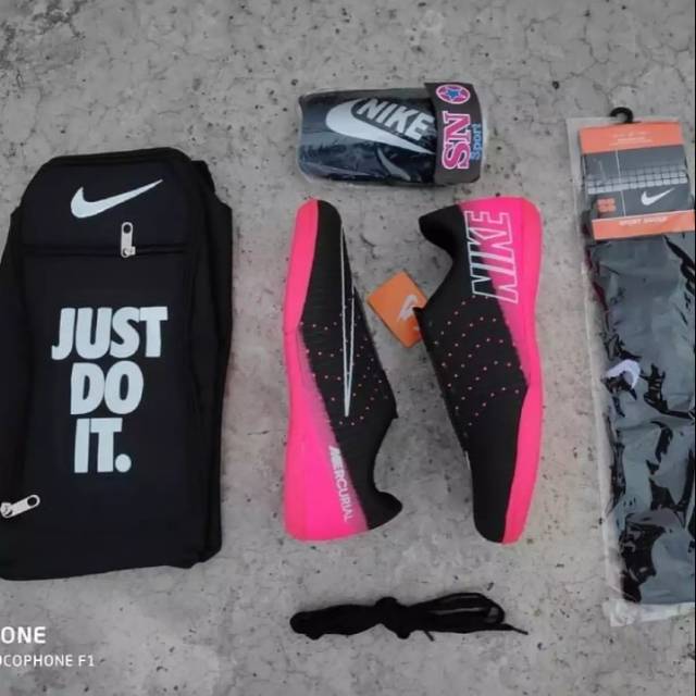 nike mercurial pink 2020