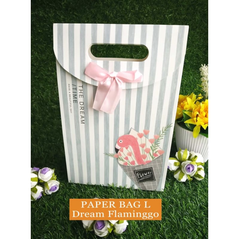 

Paper Bag Motif / Tas Kertas Kado / Tas Ulang tahun - L The Dream