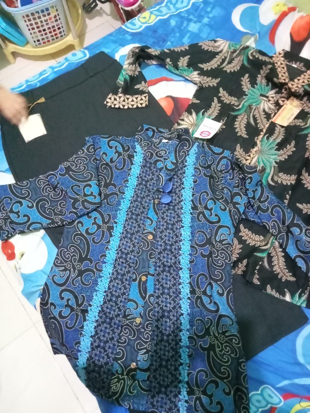Blouse Dan Kemeja Batik Kerja