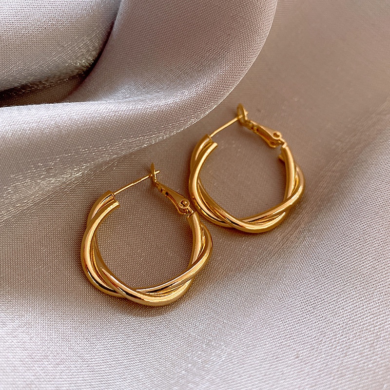 Anting Tusuk Mutiara Imitasi Simple Elegan Ala Korea Untuk Wanita