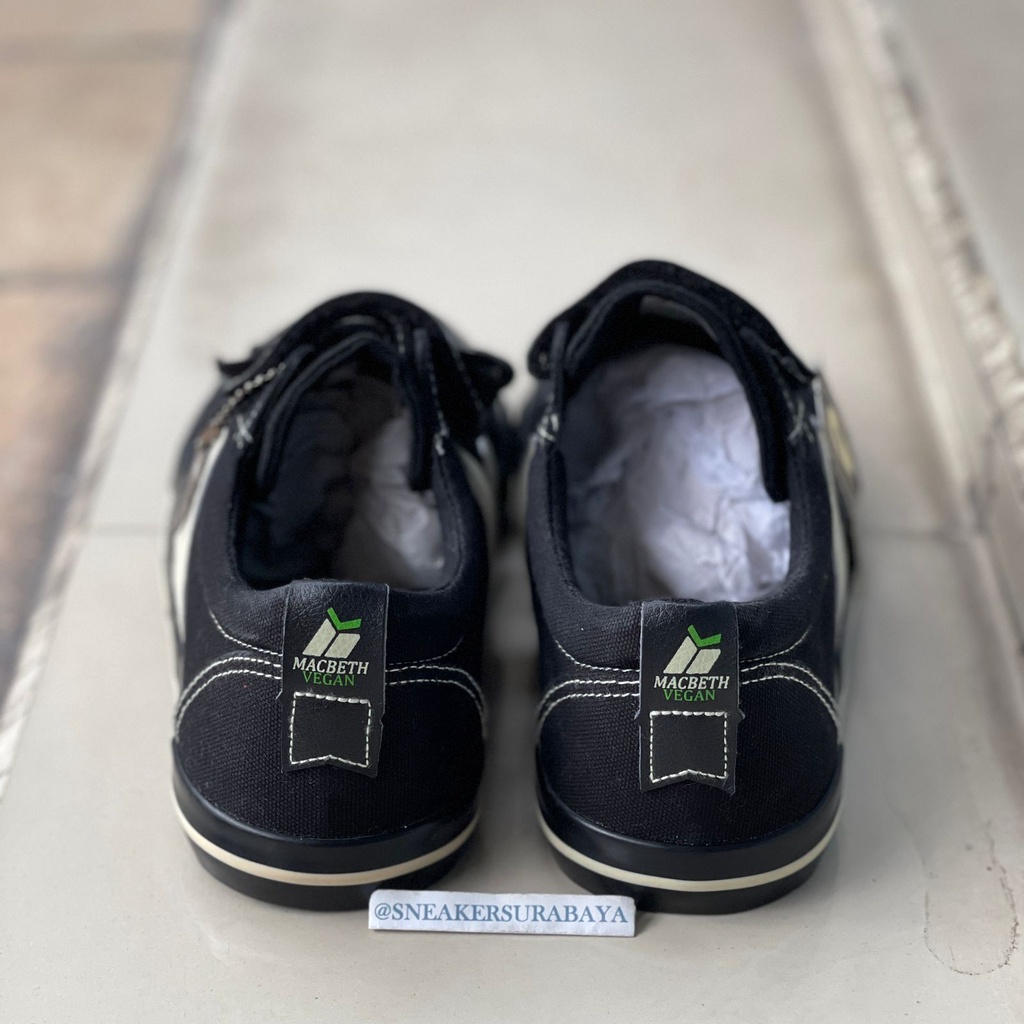 Macbeth Eliot Velcro Black Cement